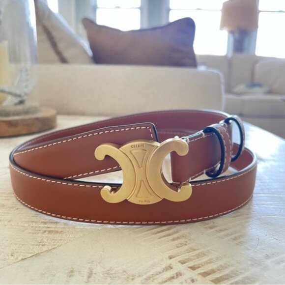 Celine Elegant Leather Belt with Gold Buckle - Picture 2 of 7